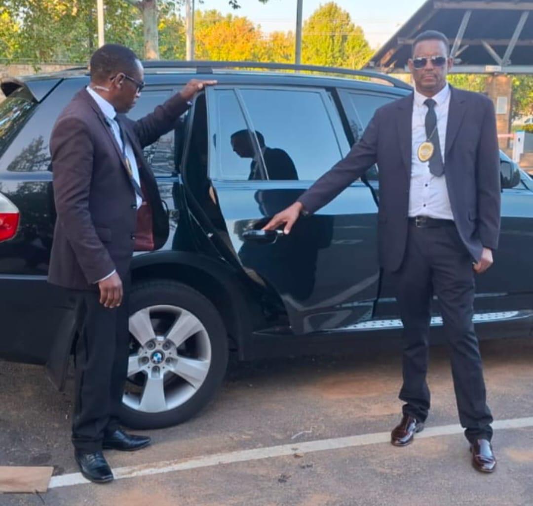 BM VIP Escort Vehicle